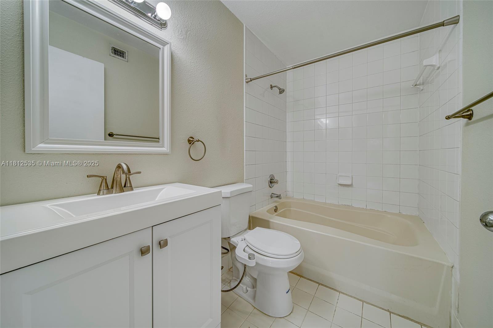 ENCLAVE AT DORAL CONDO NO - Residential Lease