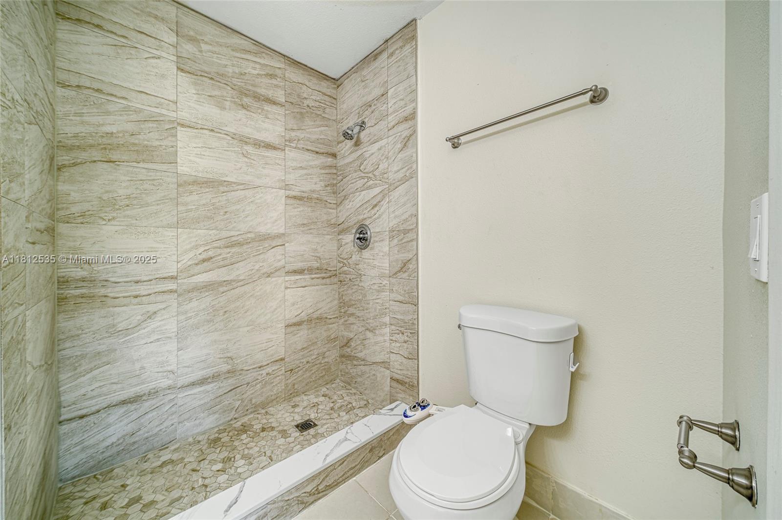 ENCLAVE AT DORAL CONDO NO - Residential Lease