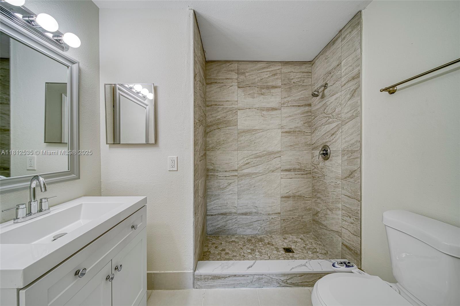 ENCLAVE AT DORAL CONDO NO - Residential Lease