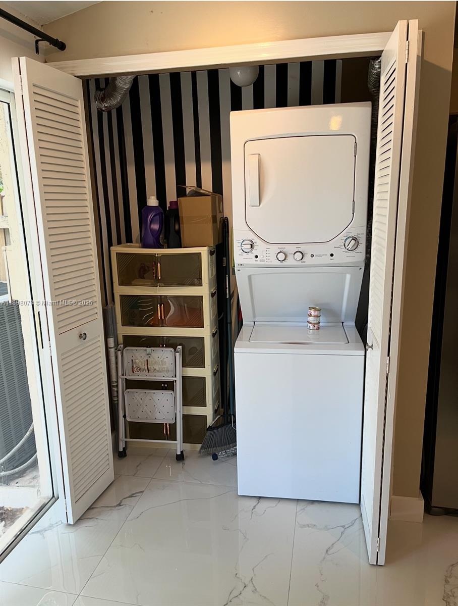 TIFFANY OF KENDALL CONDO - Residential
