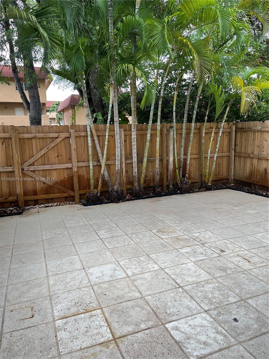 TIFFANY OF KENDALL CONDO - Residential