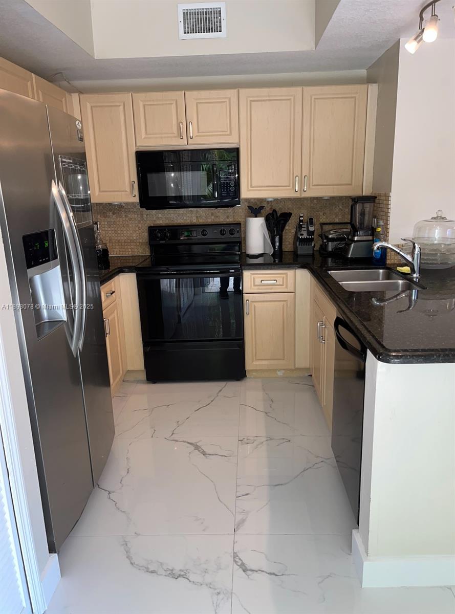 TIFFANY OF KENDALL CONDO - Residential