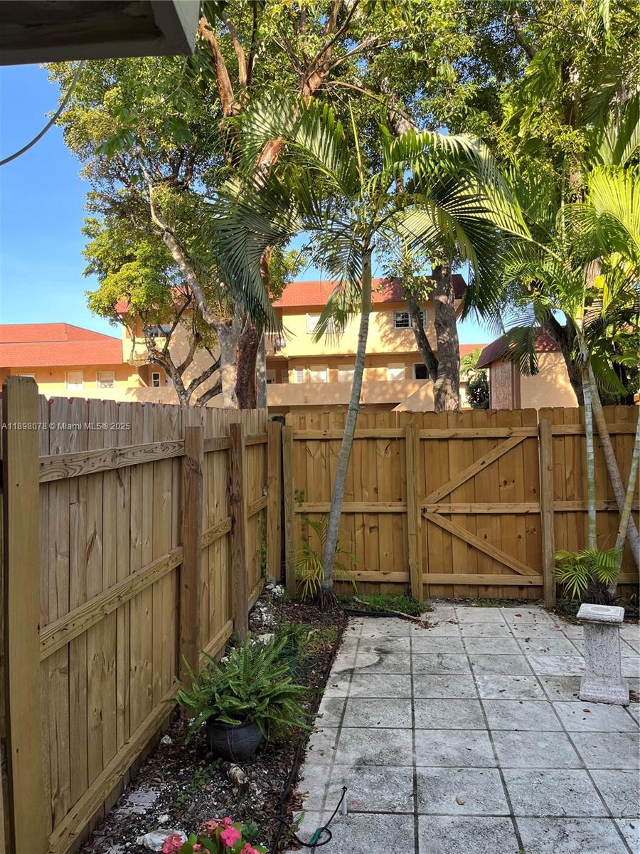 TIFFANY OF KENDALL CONDO - Residential