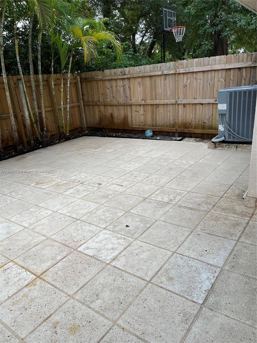 TIFFANY OF KENDALL CONDO - Residential