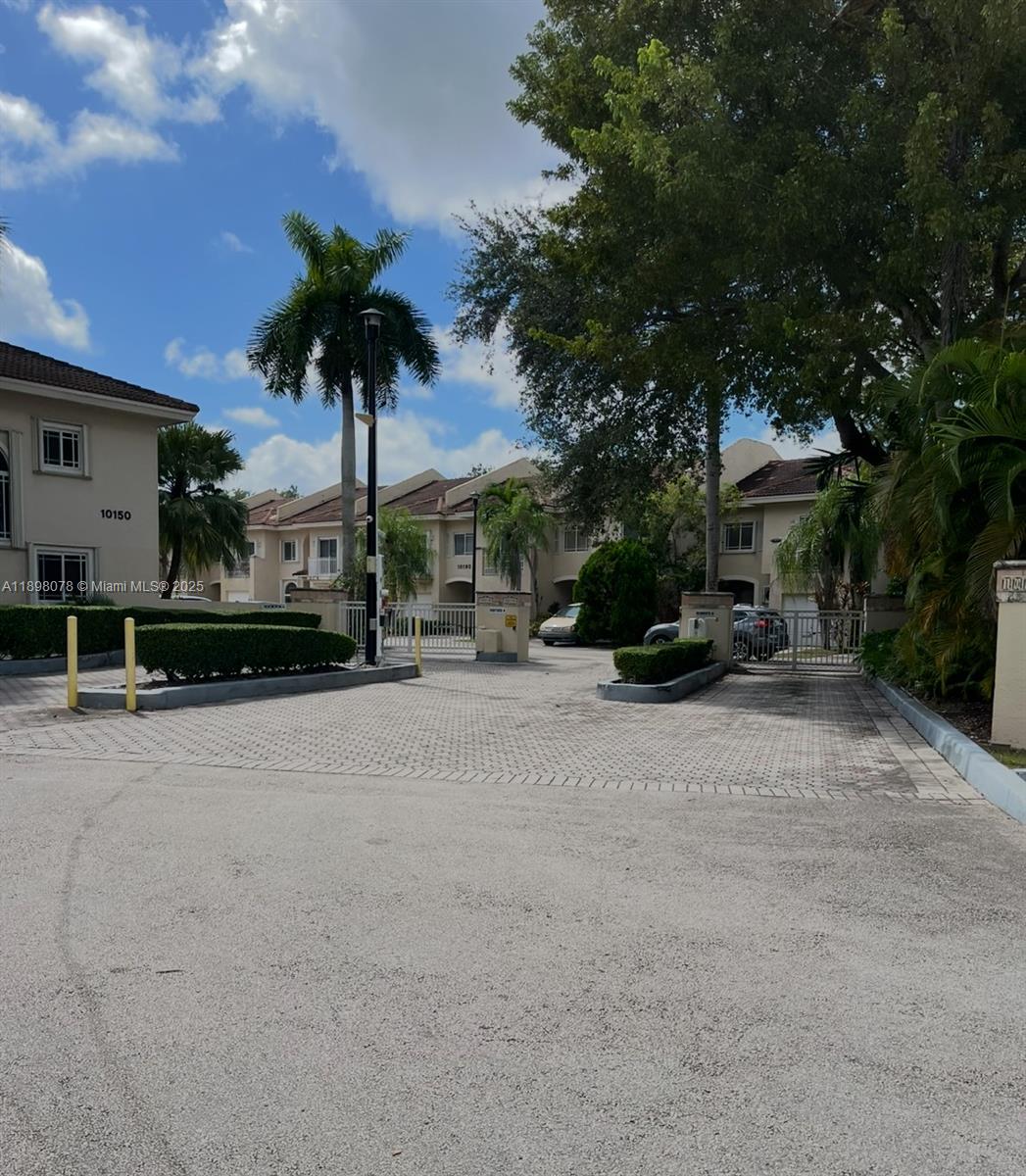 TIFFANY OF KENDALL CONDO - Residential
