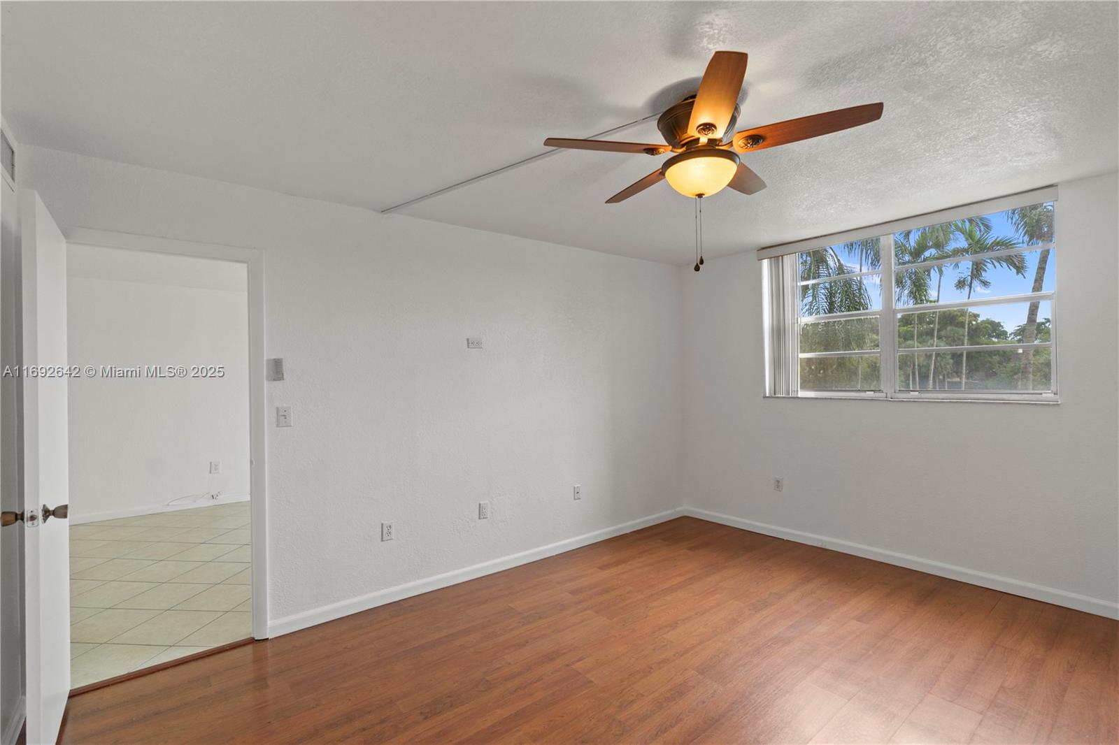 OMEGA CONDO NO 3 - Residential