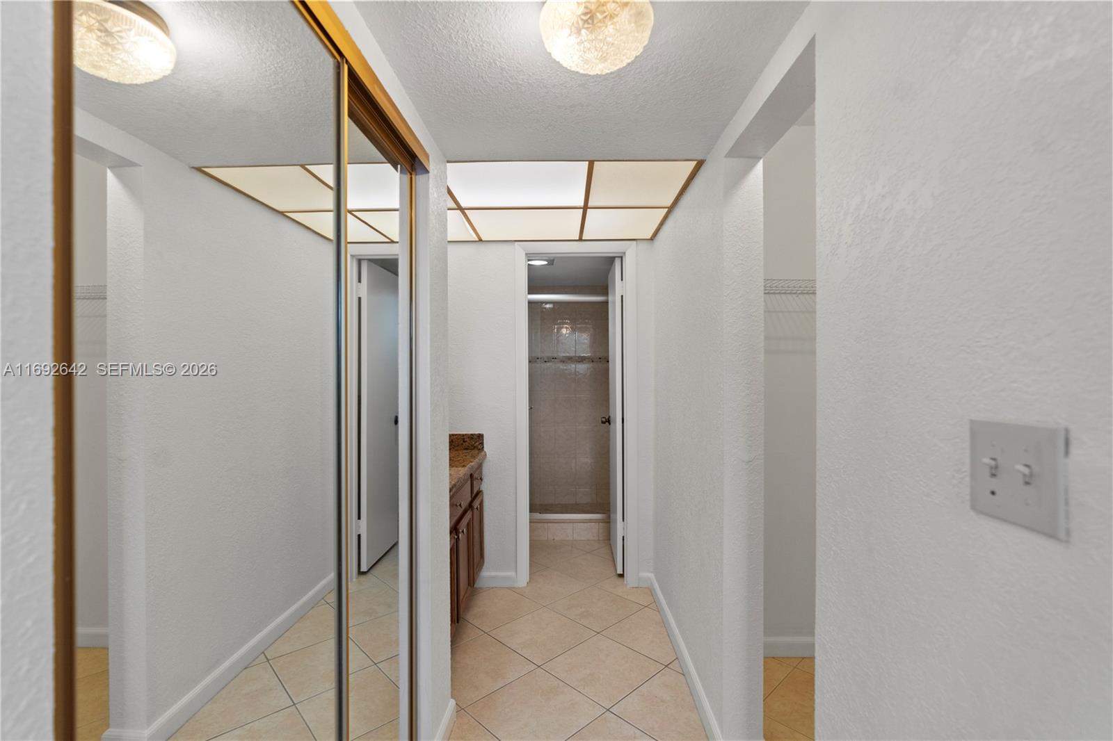 OMEGA CONDO NO 3 - Residential