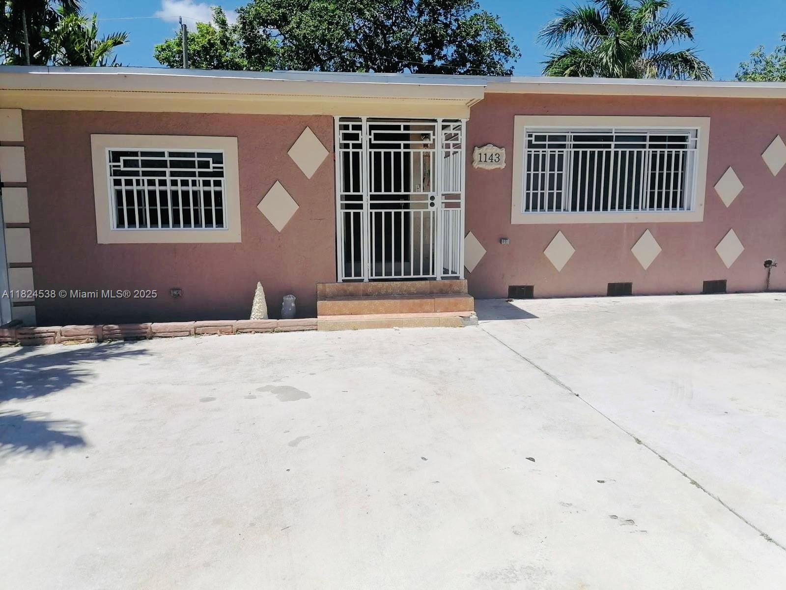 1143 Nw 135th St, Miami, Broward County, Florida - 4 Bedrooms  
3 Bathrooms - 