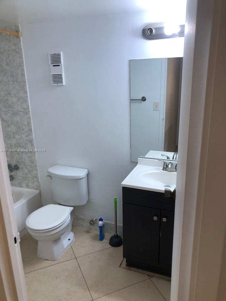 WOODSIDE APTS CONDO - Residential