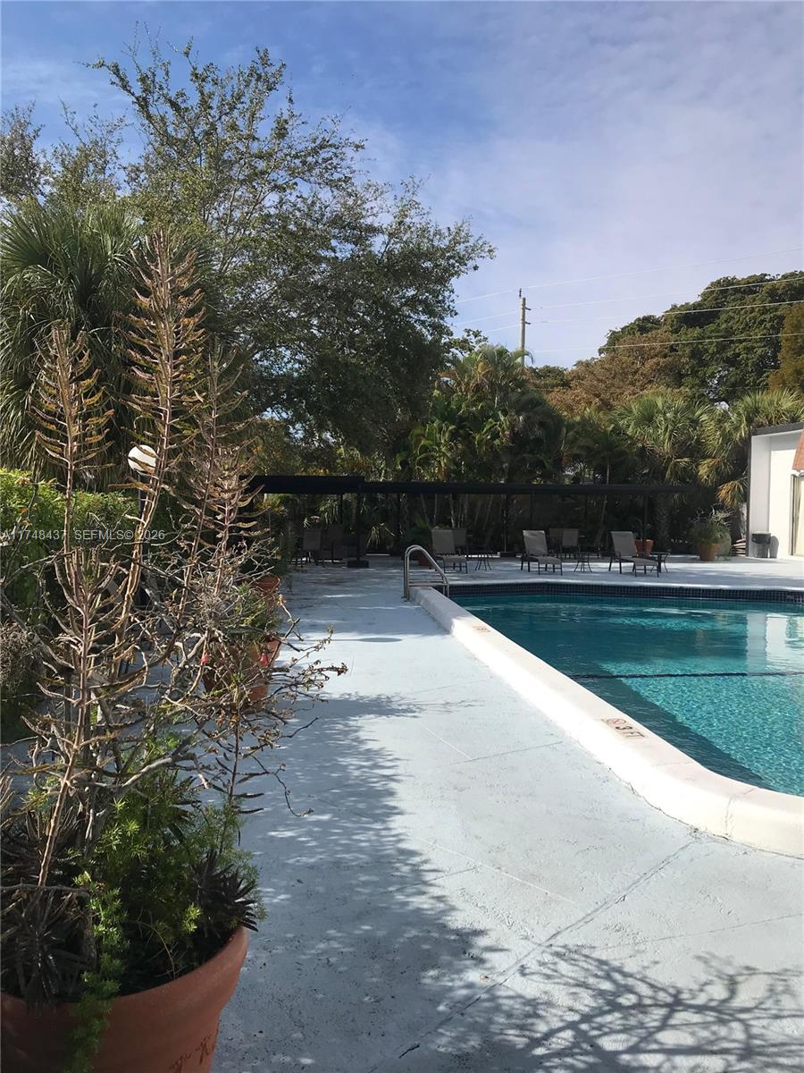 WOODSIDE APTS CONDO - Residential