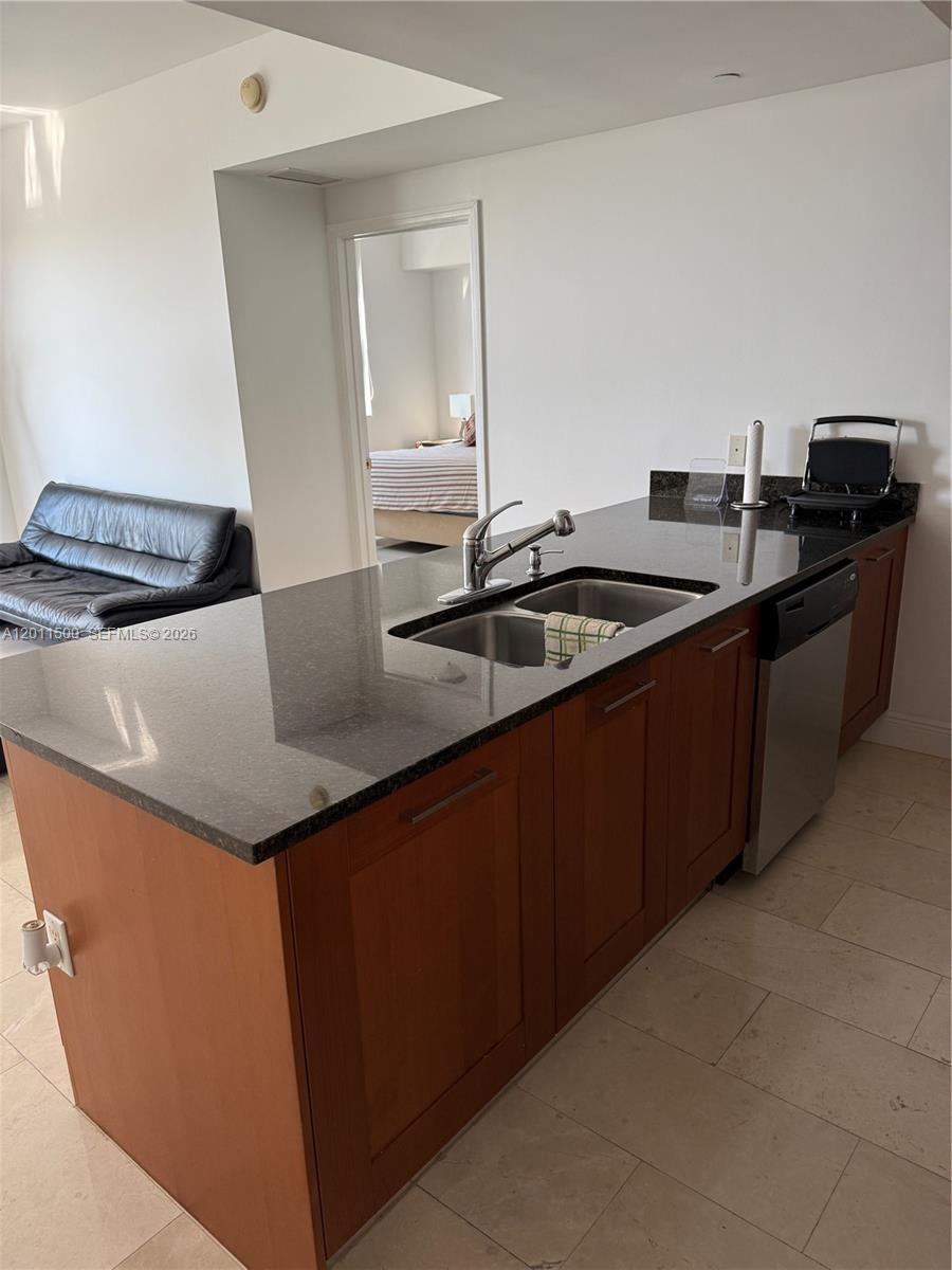 ONE VILLAGE PLACE CONDO - Residential