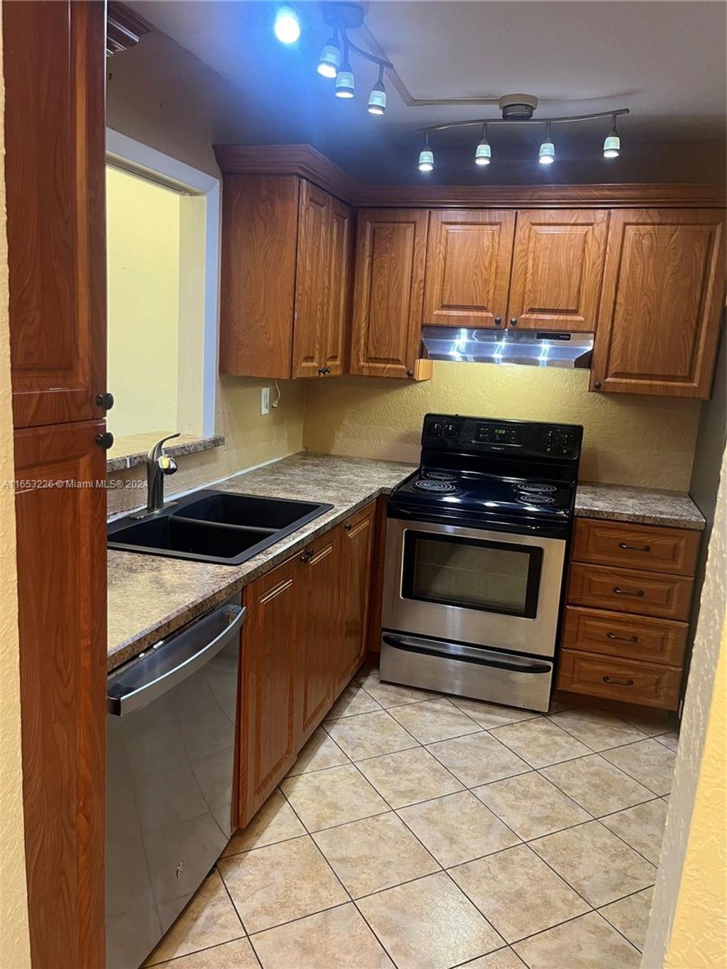 Photo of 406 NW 68th Ave #409, Plantation, FL 33317 (MLS # A11653226)