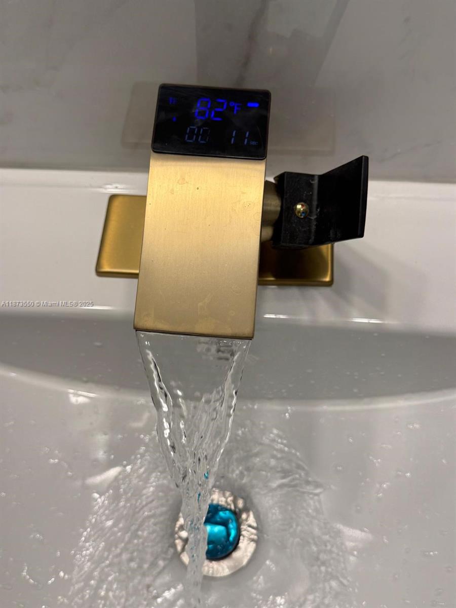 LAKE FOREST SEC 4 - Residential