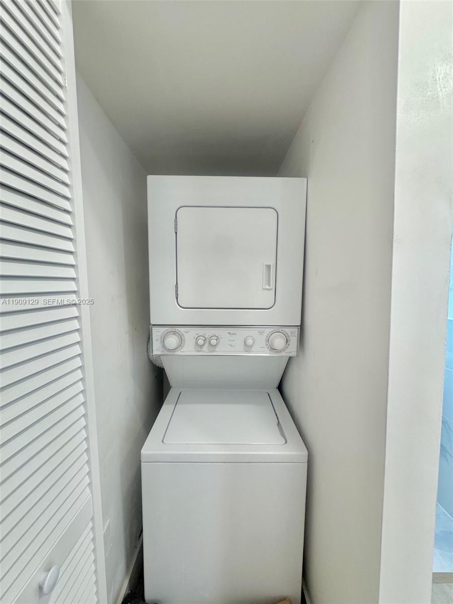 BAYWOOD - Residential Income