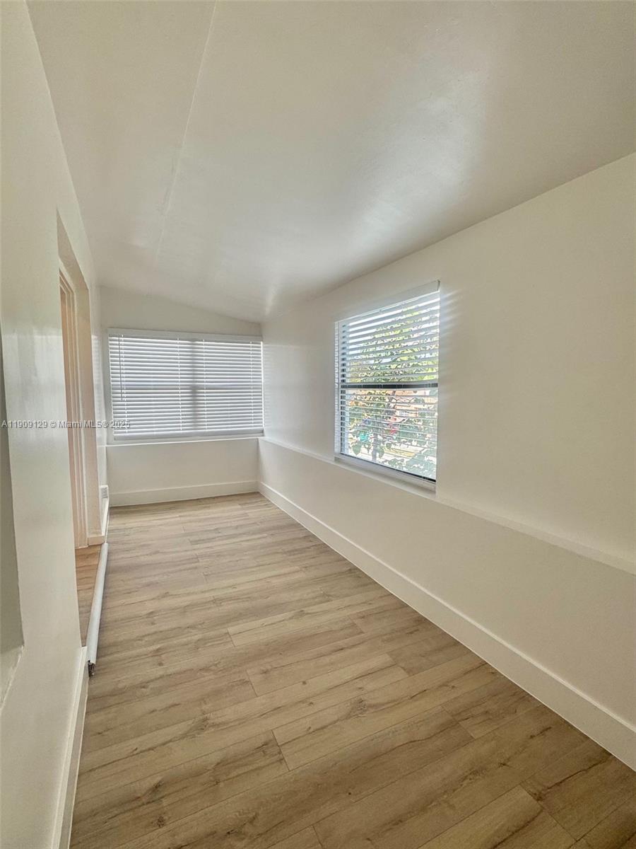 BAYWOOD - Residential Income