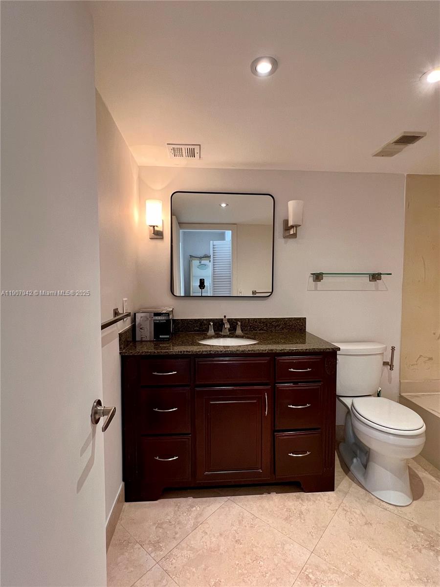 FAIRVIEW HOUSE CONDO - Residential Lease