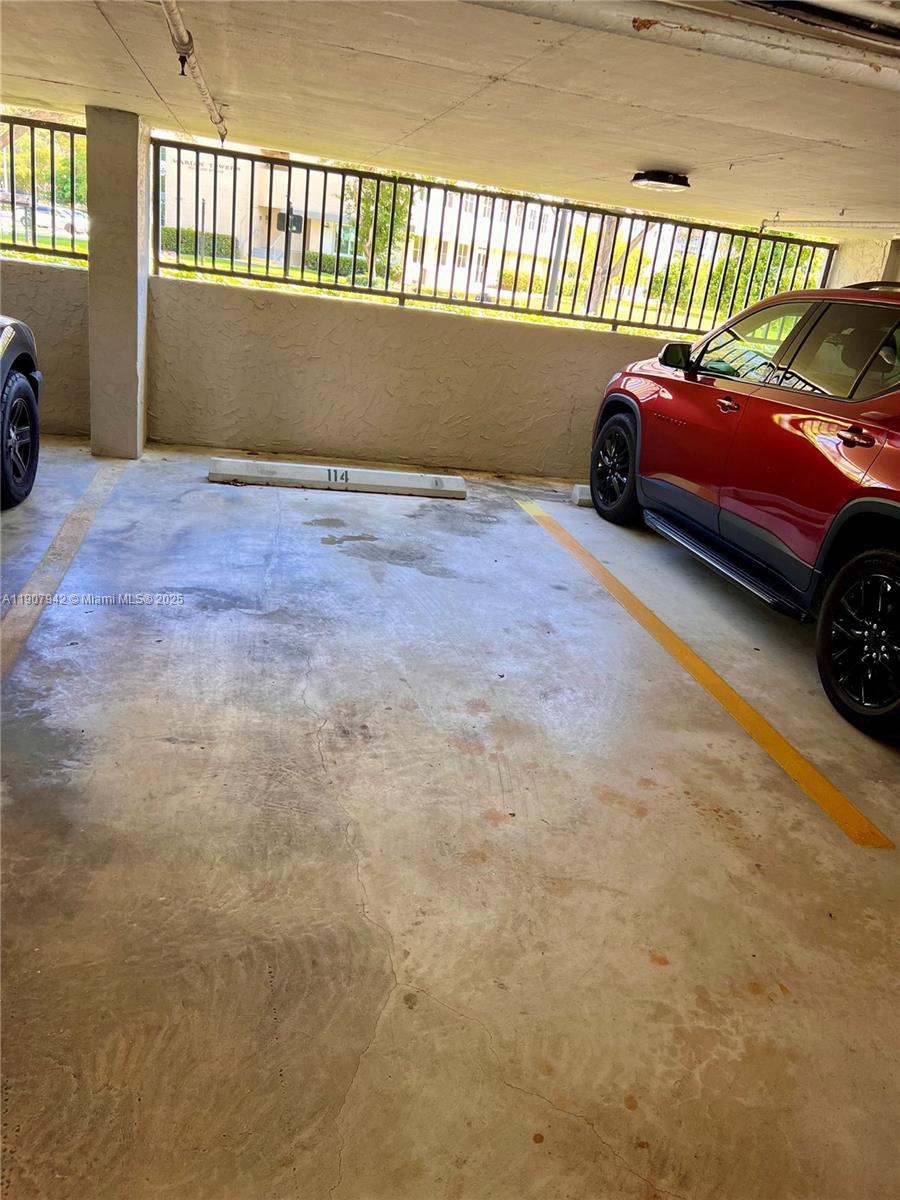 FAIRVIEW HOUSE CONDO - Residential Lease