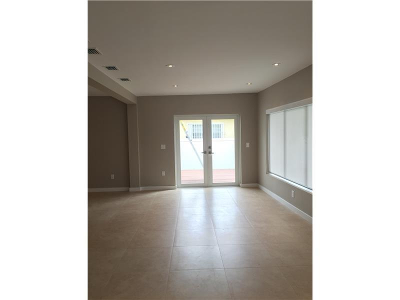 ALTOS DEL MAR NO 5 - Residential Lease