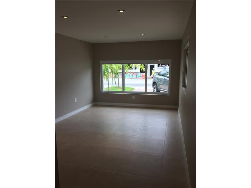 ALTOS DEL MAR NO 5 - Residential Lease