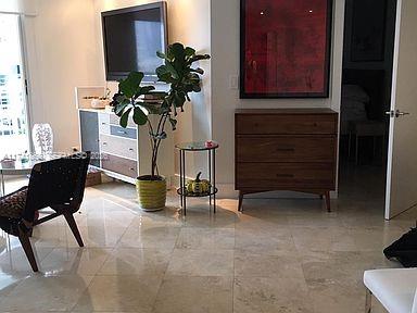 888 Brickell Key Dr 600