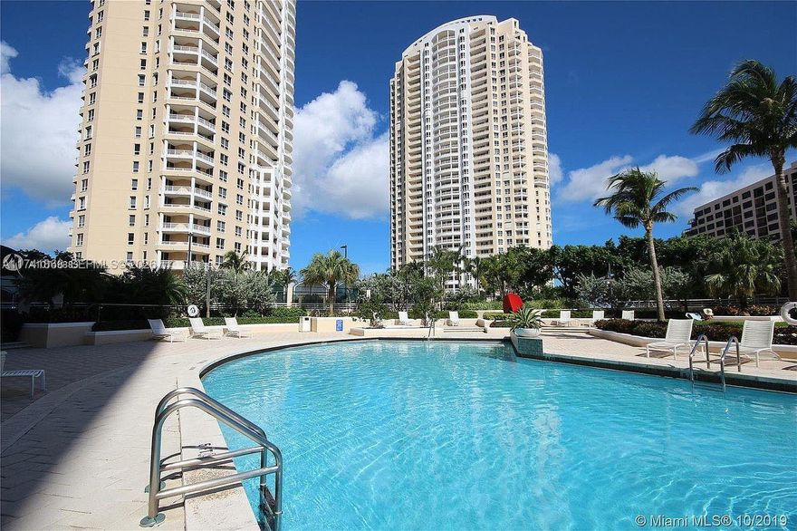 Beautiful 2 Bedroom and 2.5 Bathrooms, located in the quiet and private Brickell Key Island. With pool, hot tub, gym, BBQ, 2 Raquet courts, sauna, and direct access to a 3miles Bay Walk. Marketplace, Playground, Convenient store, and 5 restaurants downstairs inside Brickell Key Island. 1 Covered Parking. Partial Water view with boats passing & city view as well.
Contact me for more information. Text or Call listing agent to book a tour.
