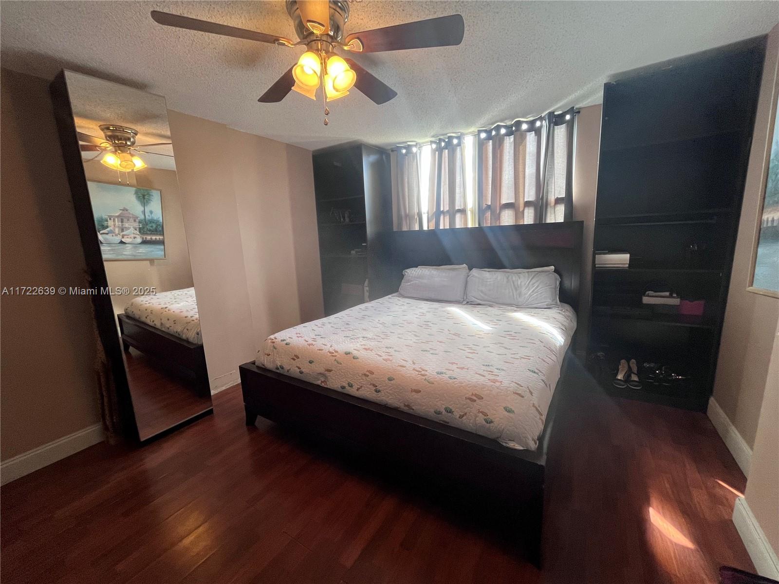 ROYAL PARK CONDO - Residential