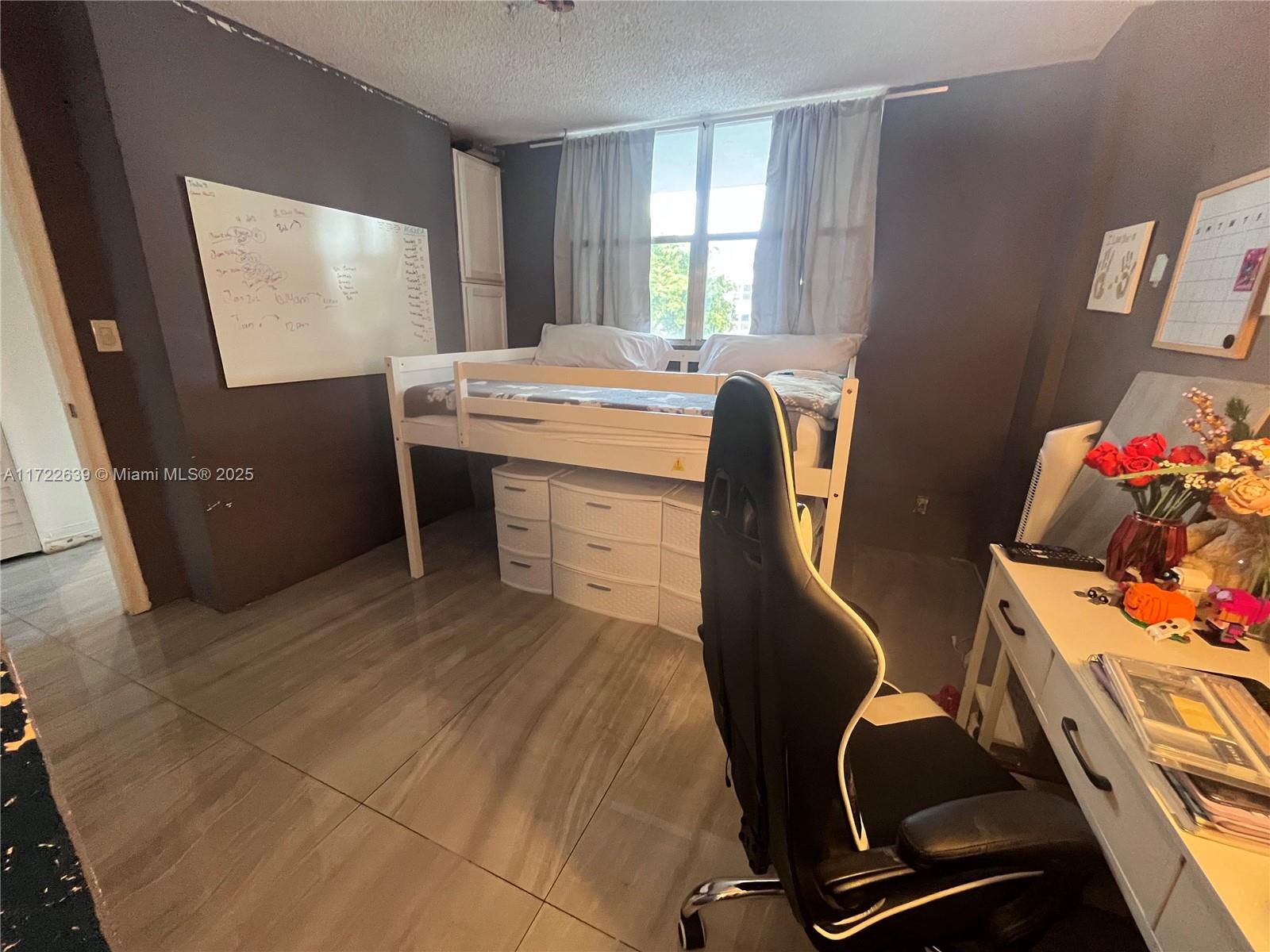 ROYAL PARK CONDO - Residential