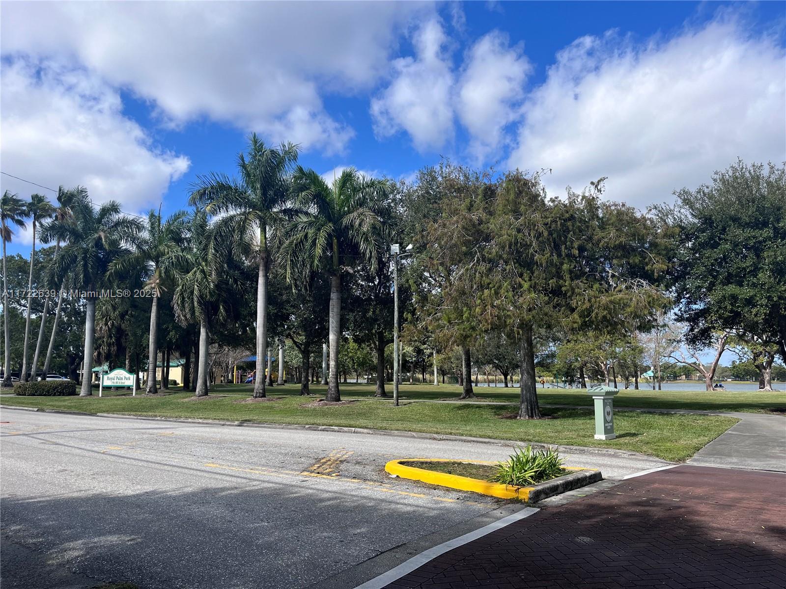 ROYAL PARK CONDO - Residential