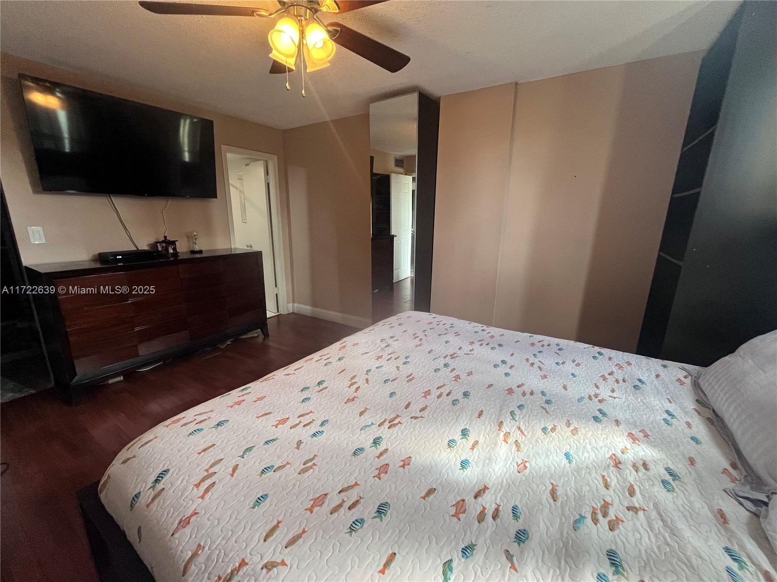 ROYAL PARK CONDO - Residential