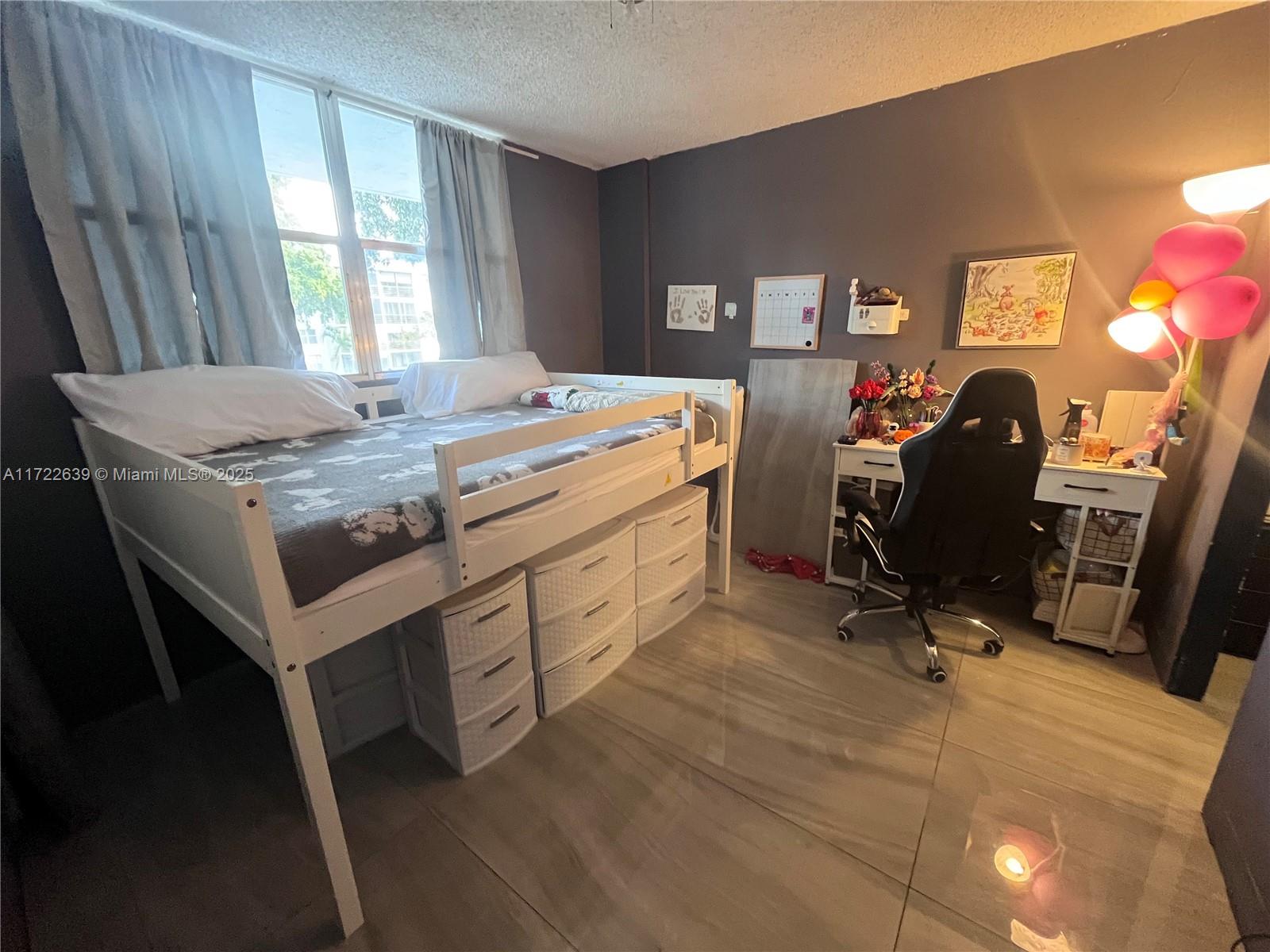 ROYAL PARK CONDO - Residential