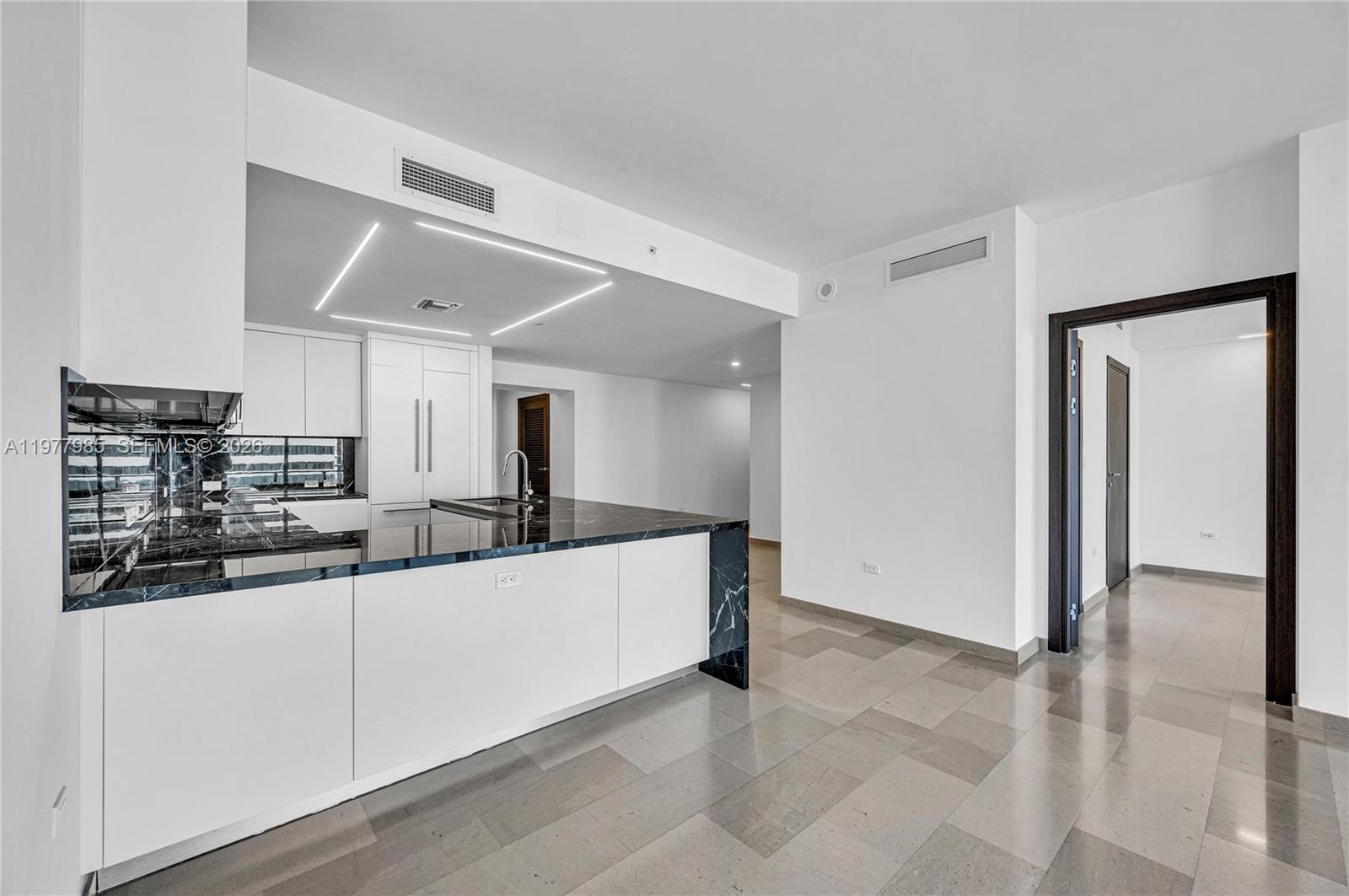 RISE CONDO - Residential