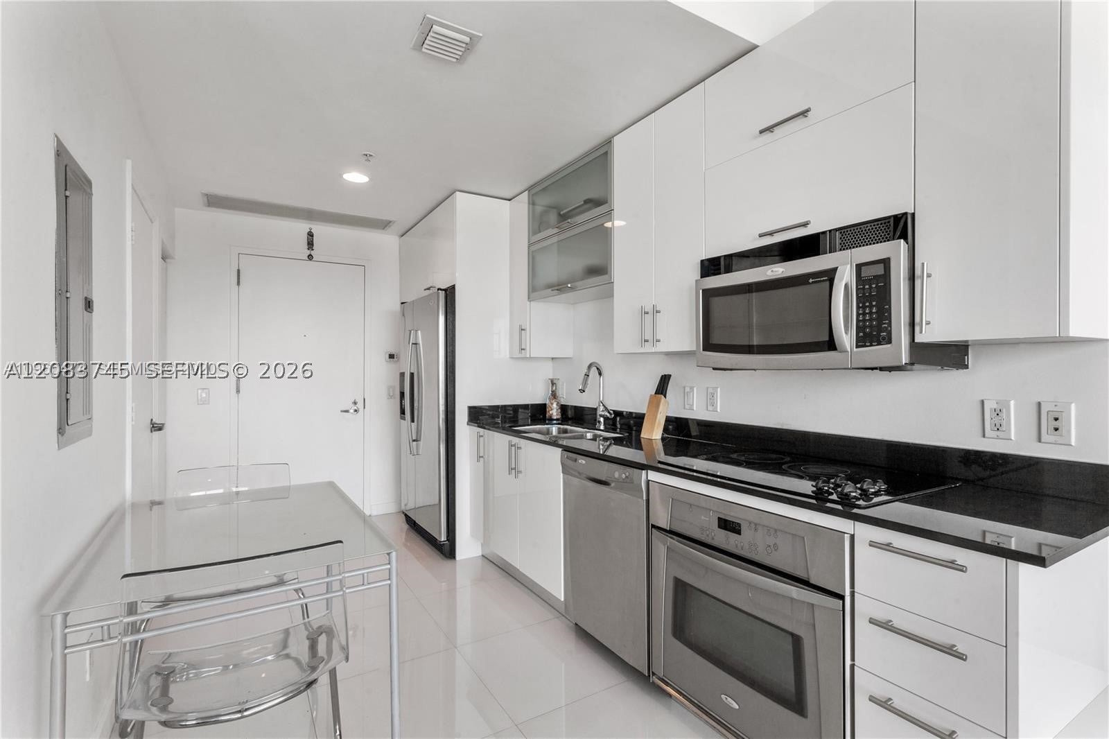 60 SW 13th St 2219