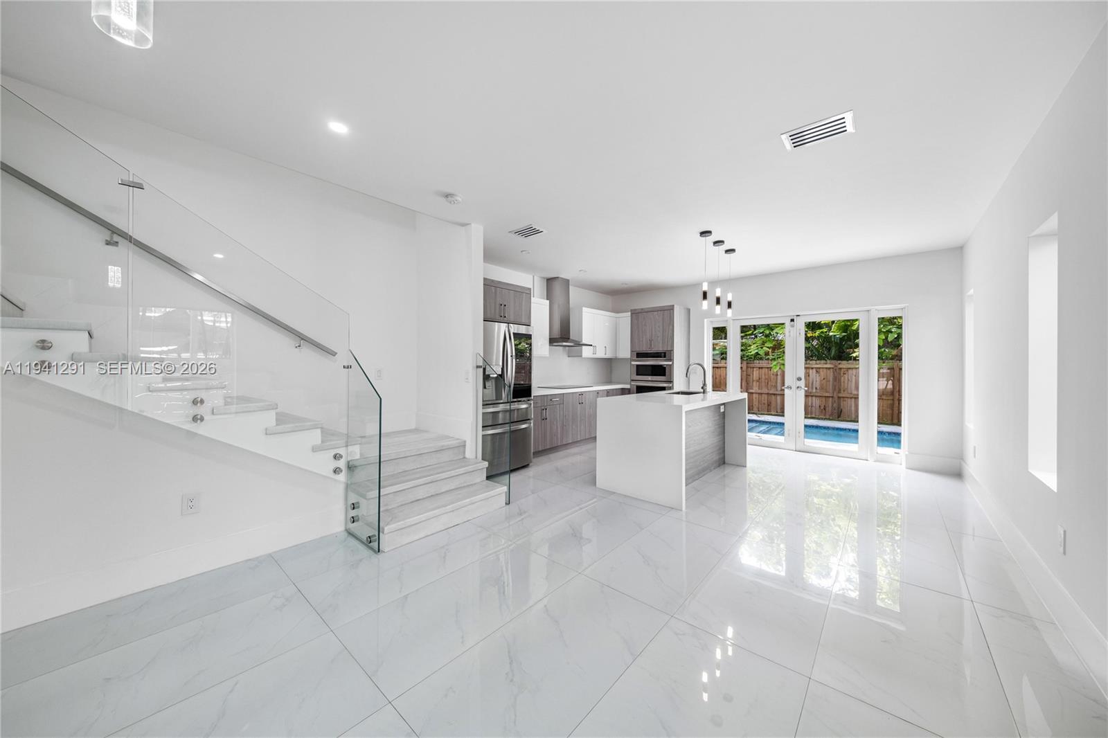 CARTERS ADDN TO C GR - Residential Lease