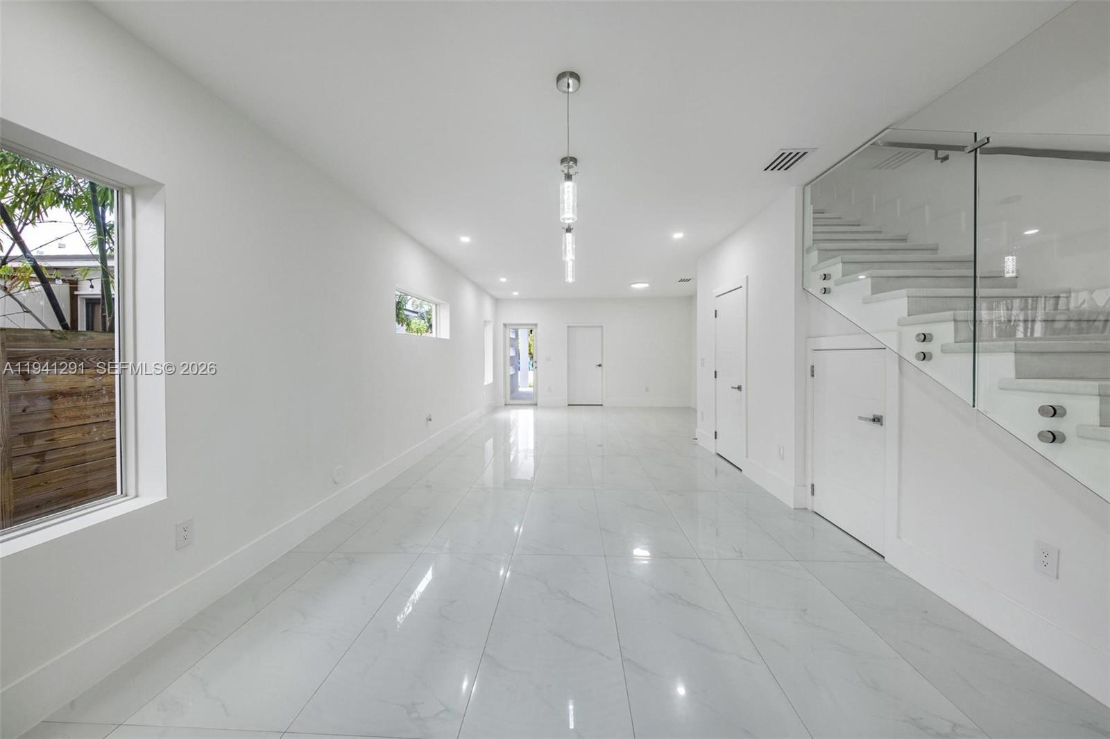 CARTERS ADDN TO C GR - Residential Lease