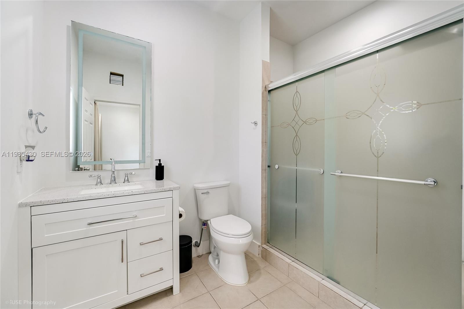 MINONA GARDENS - Residential