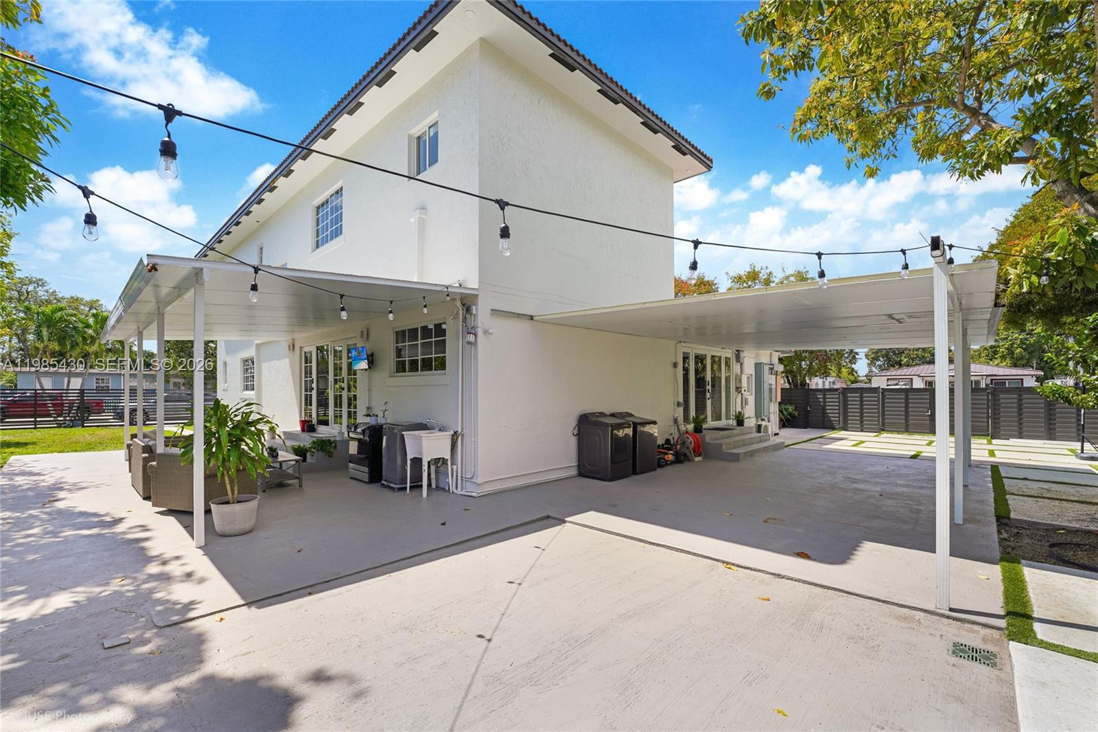 MINONA GARDENS - Residential