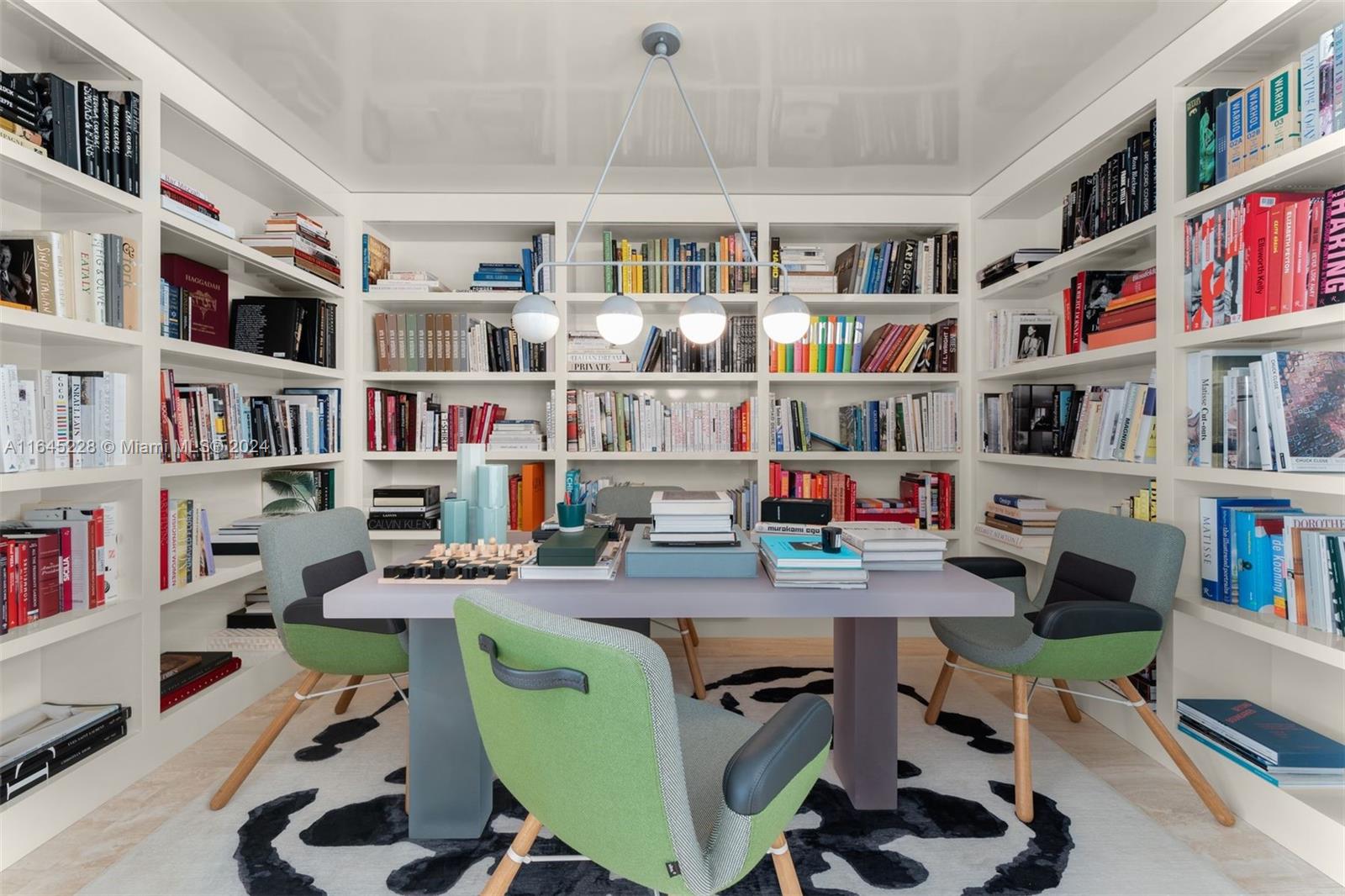 SURF CLUB CONDO - Residential