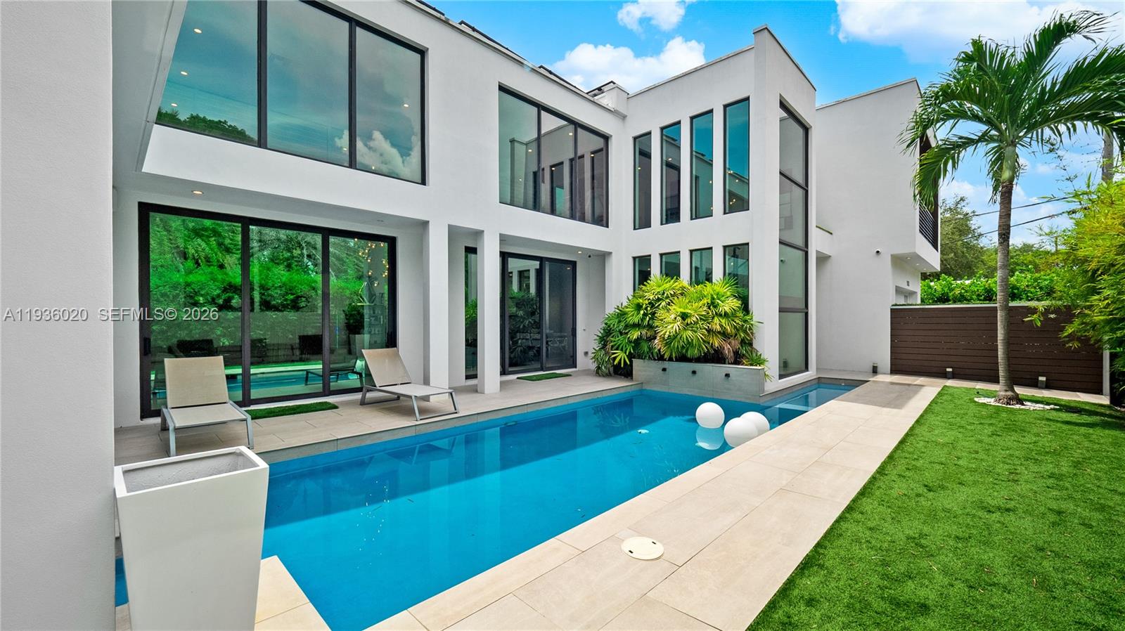 MIDDLE RIVER PARK - Residential