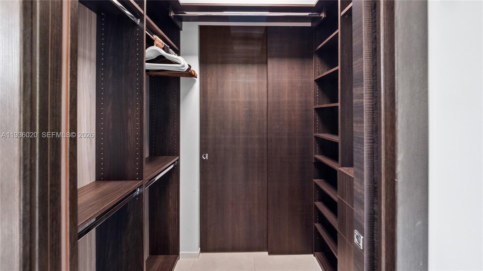 MIDDLE RIVER PARK - Residential