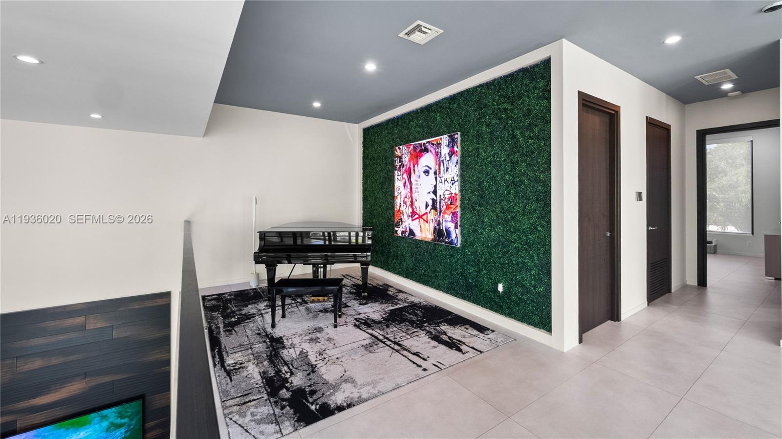 MIDDLE RIVER PARK - Residential