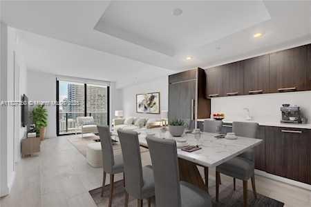 Welcome to your next luxury home in the center of Brickell Miami. This beautifully updated 1 Bedroom unit features brand-new premium appliances, a spacious open kitchen, modern finishes—perfect for everyday living or entertaining. Enjoy sweeping city views and full access to top-tier amenities including two pools including a rooftop pool, Equinox fitness center, resident lounge, and 24/7 concierge, etc. Whether you're looking for a smart investment or a vibrant place to call home, this unit checks all the boxes. Just steps from Brickell’s best dining, shopping, and entertainment. Schedule a viewing today, this one won’t last!