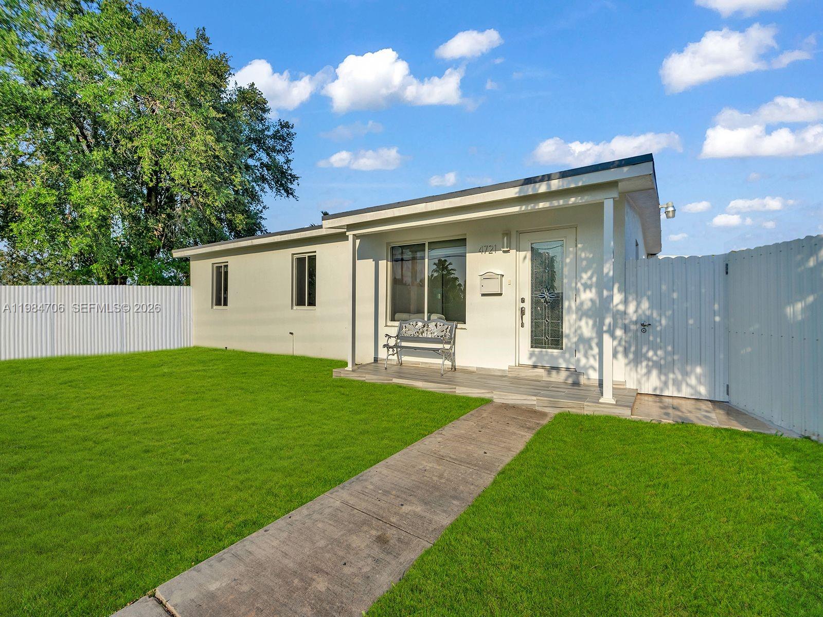 WESTWOOD LAKE 3RD ADDN - Residential