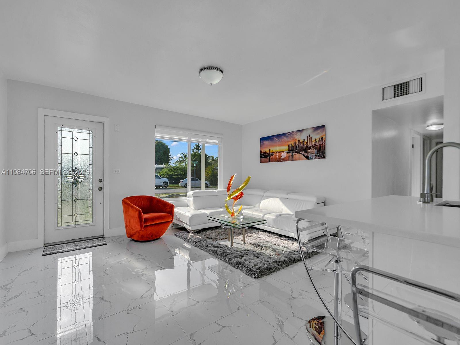 WESTWOOD LAKE 3RD ADDN - Residential