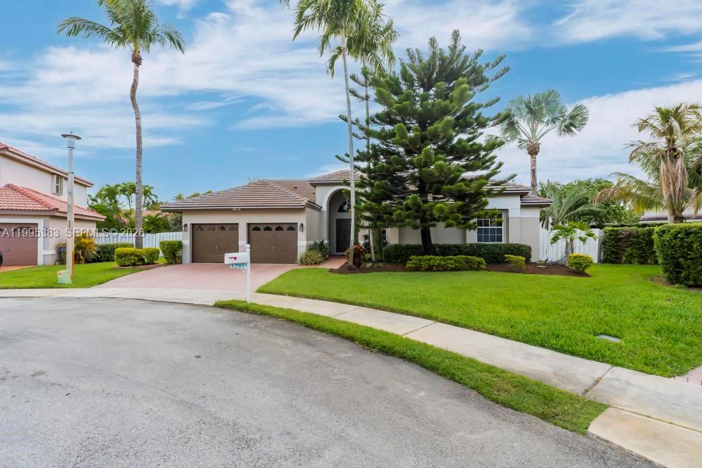 SILVER LAKES AT PEMBROKE - Residential