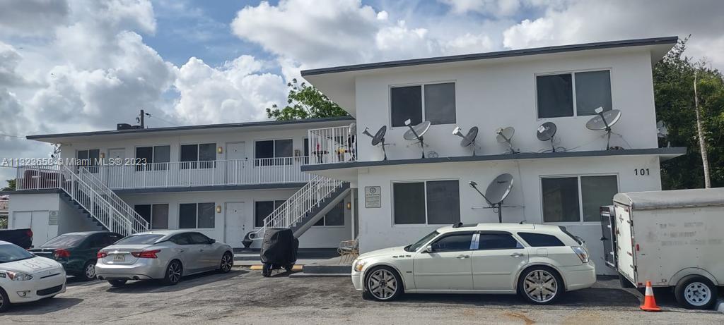 BOULEVARD GARDENS - Residential Lease