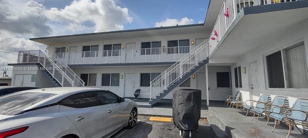 BOULEVARD GARDENS - Residential Lease