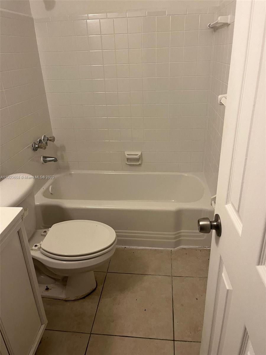 BOULEVARD GARDENS - Residential Lease