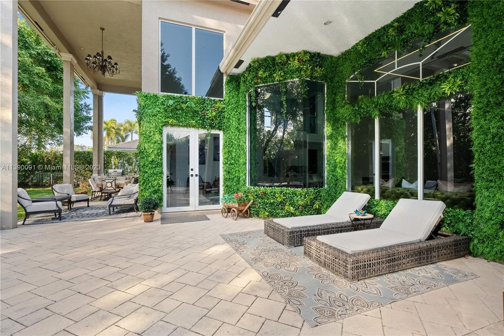 Photo of 11099 Canary Island Ct #11099, Plantation, FL 33324 (MLS # A11390091)