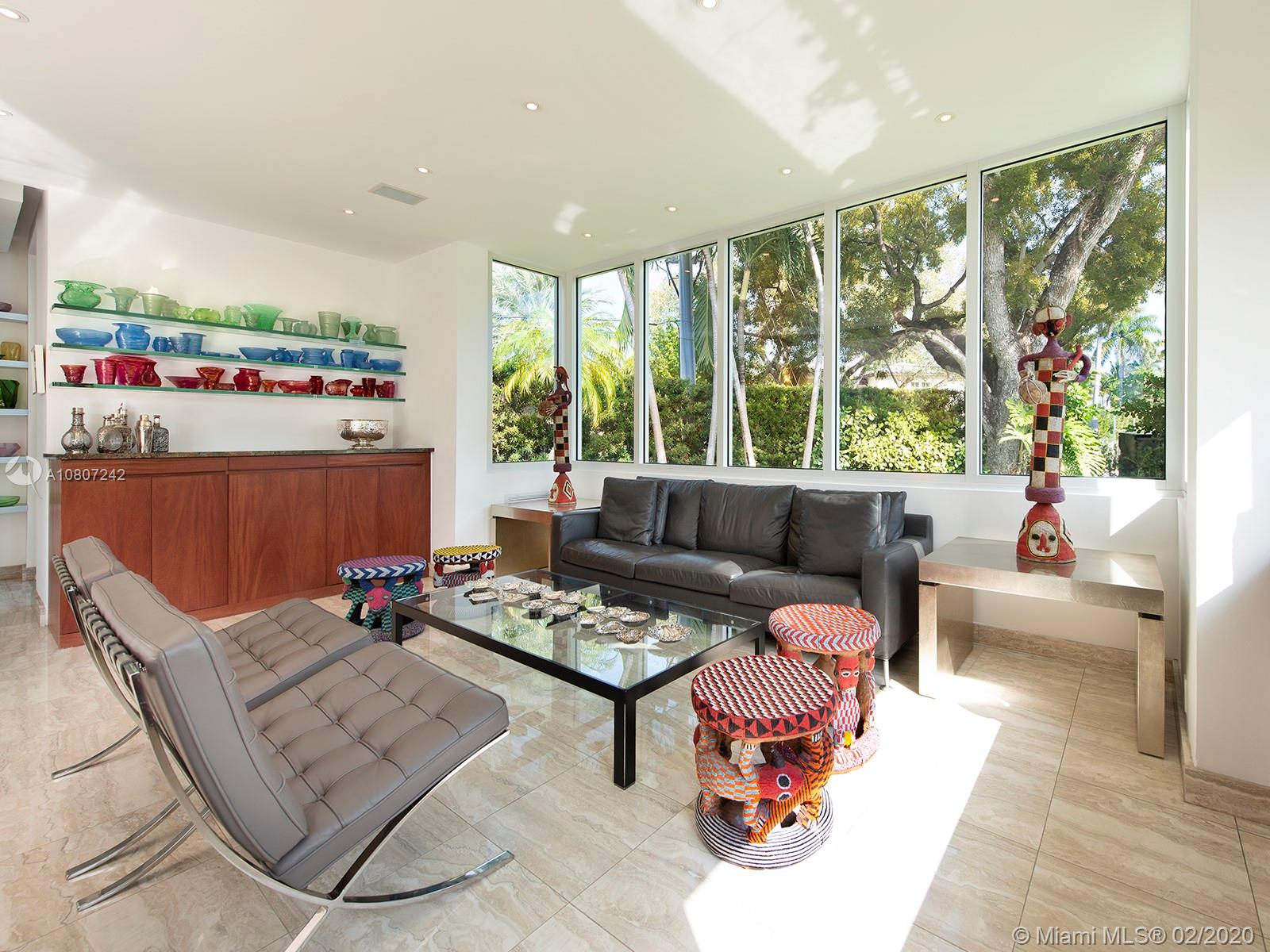 SUNSET ISLANDS-ISLAND NO - Residential