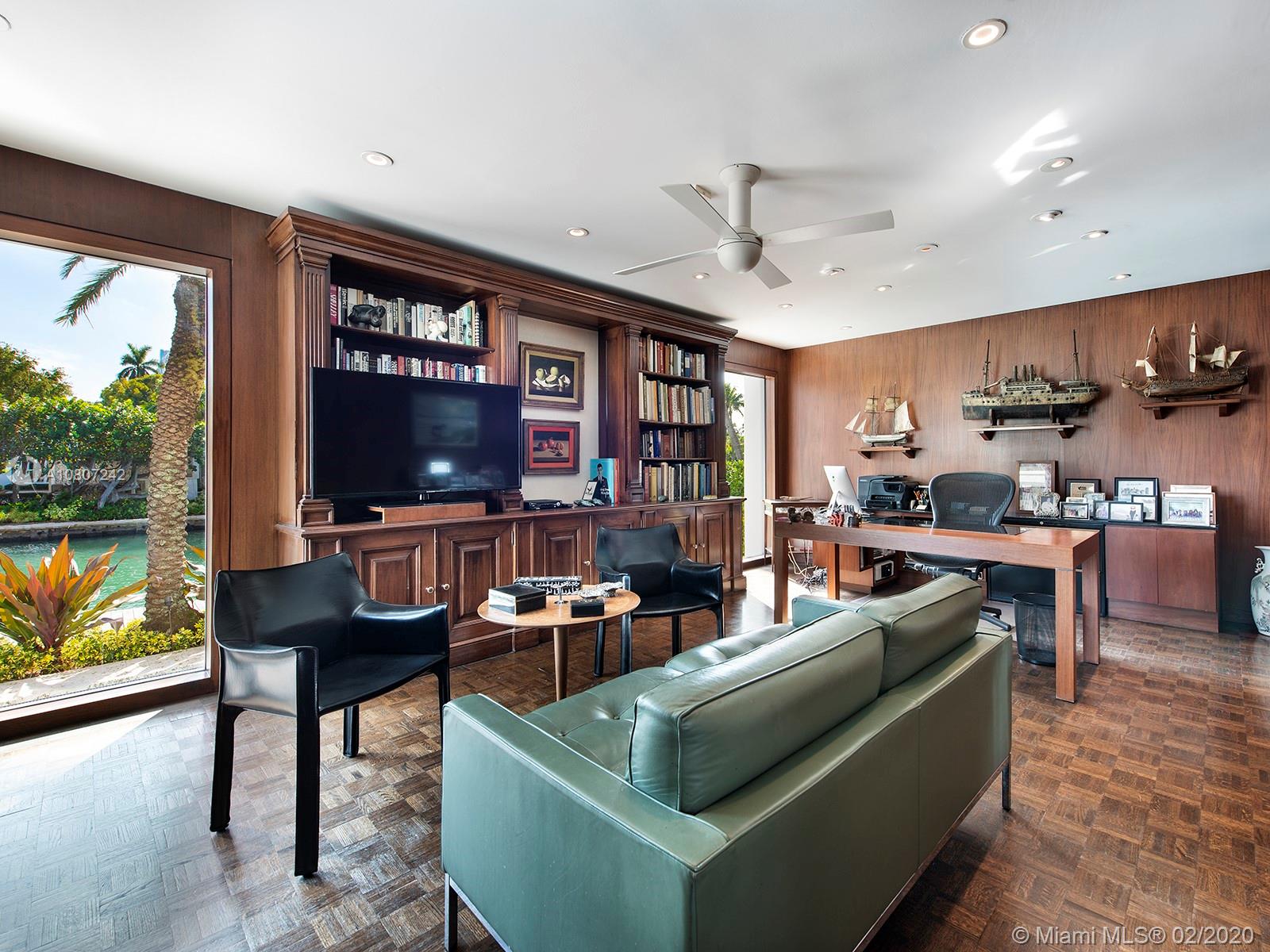 SUNSET ISLANDS-ISLAND NO - Residential